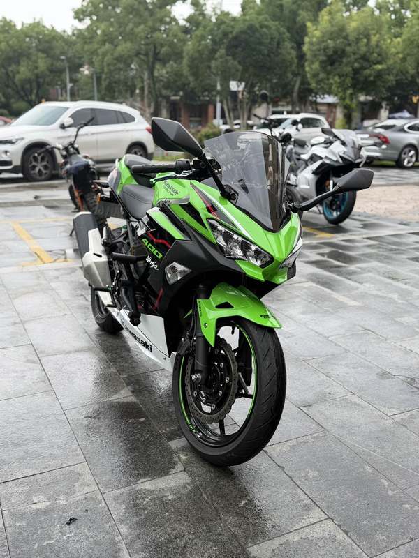 二手川崎Ninja 400