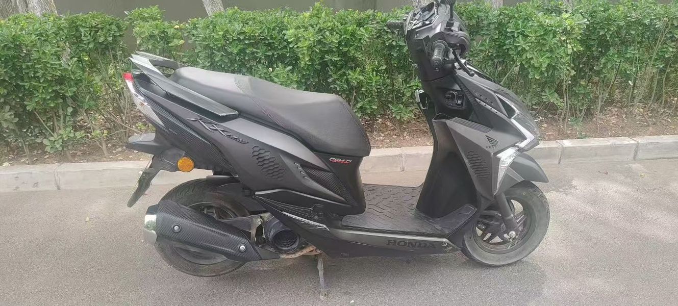 二手新大洲本田裂行 RX125Fi