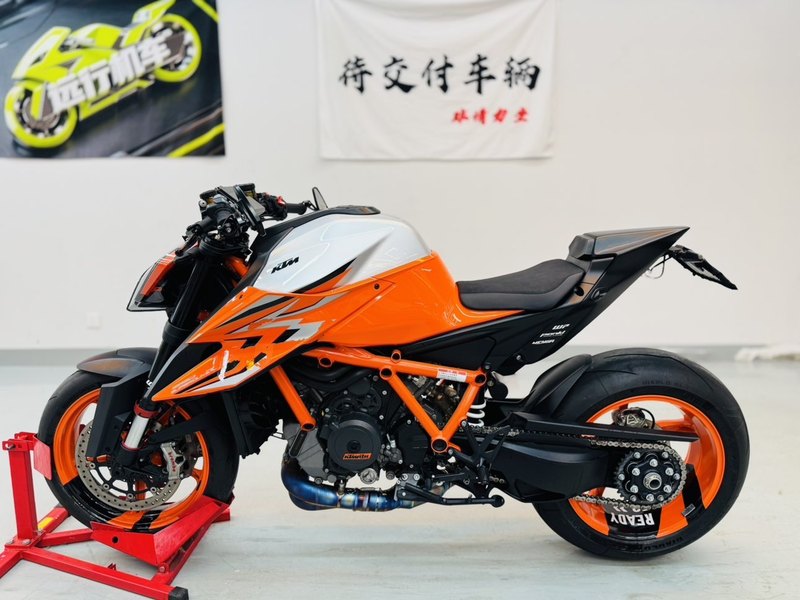 二手KTMR2R1290 Super Duke