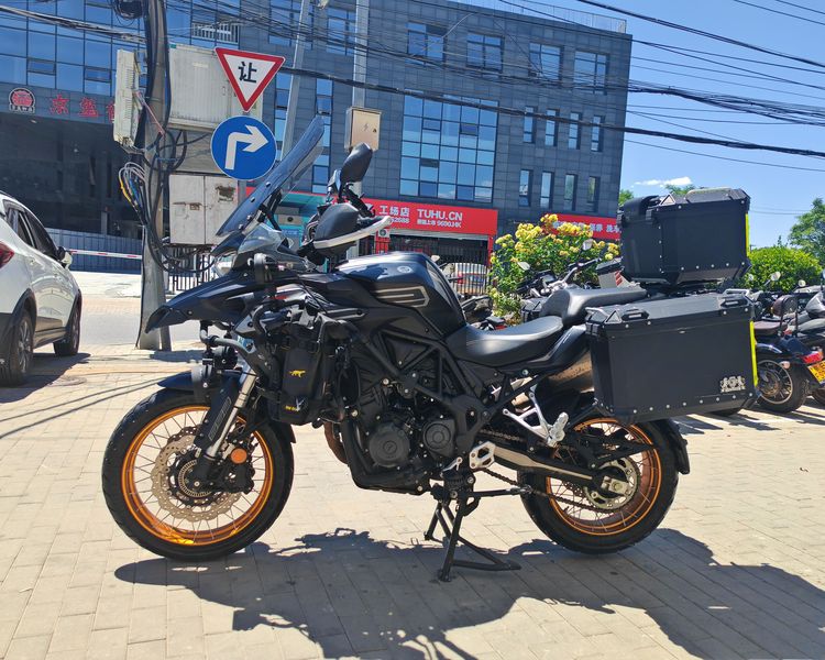 二手贝纳利TRK552