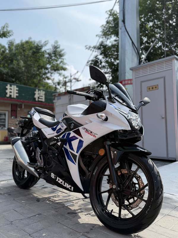 二手豪爵铃木GSX250R