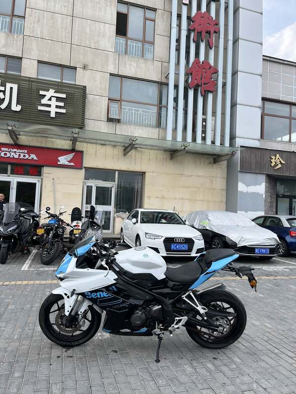 二手贝纳利龙卷风 Tornado 302R