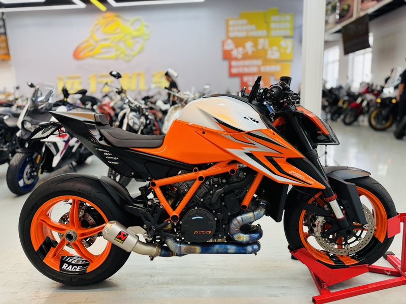 二手KTMR2R1290 Super Duke