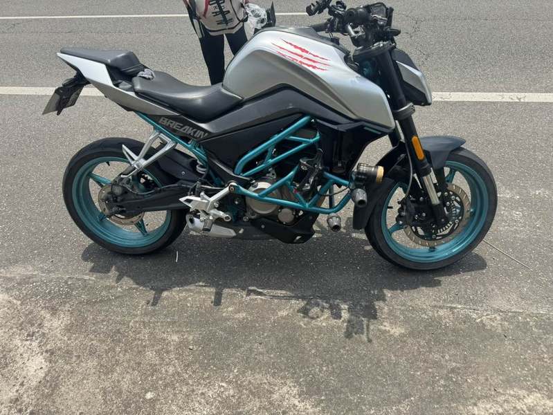 二手春风250NK