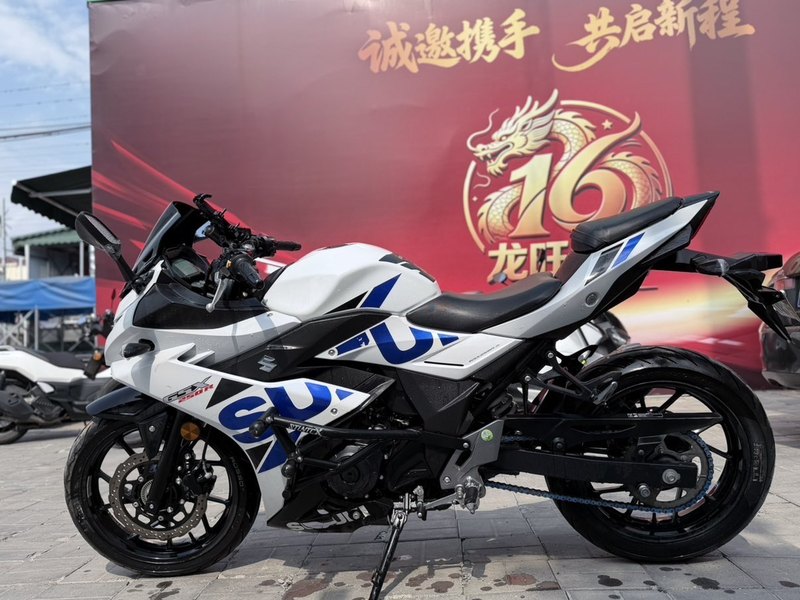 二手豪爵铃木GSX250R