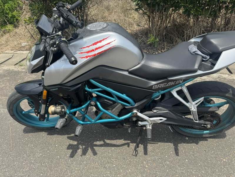 二手春风250NK