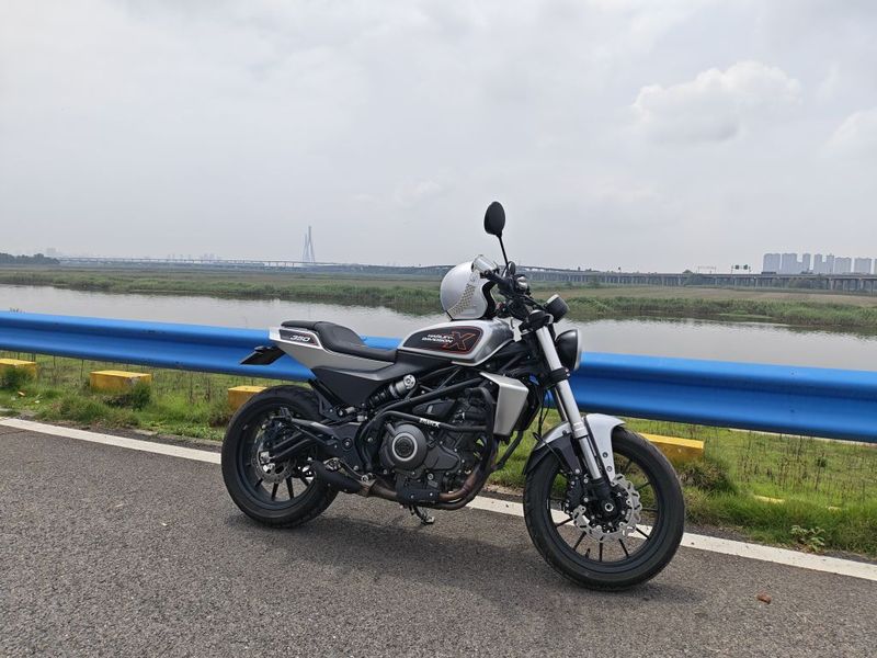 二手哈雷戴维森X 350