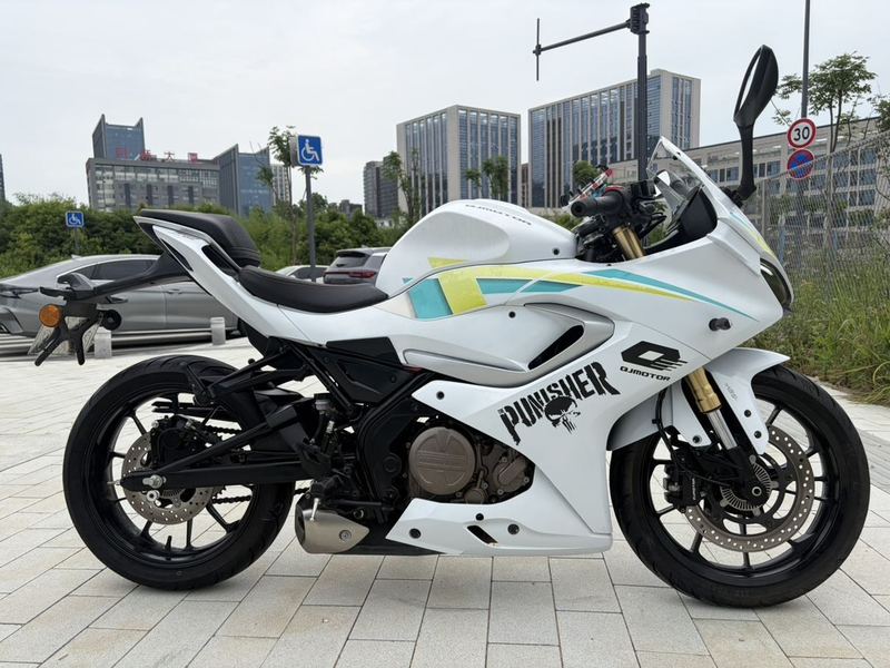 二手QJMOTOR赛250
