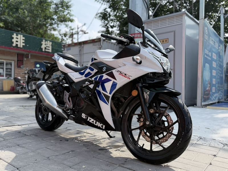 二手豪爵铃木GSX250R
