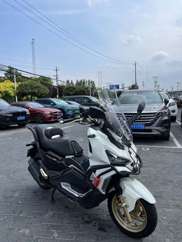 二手三阳哈士奇 Husky ADV150