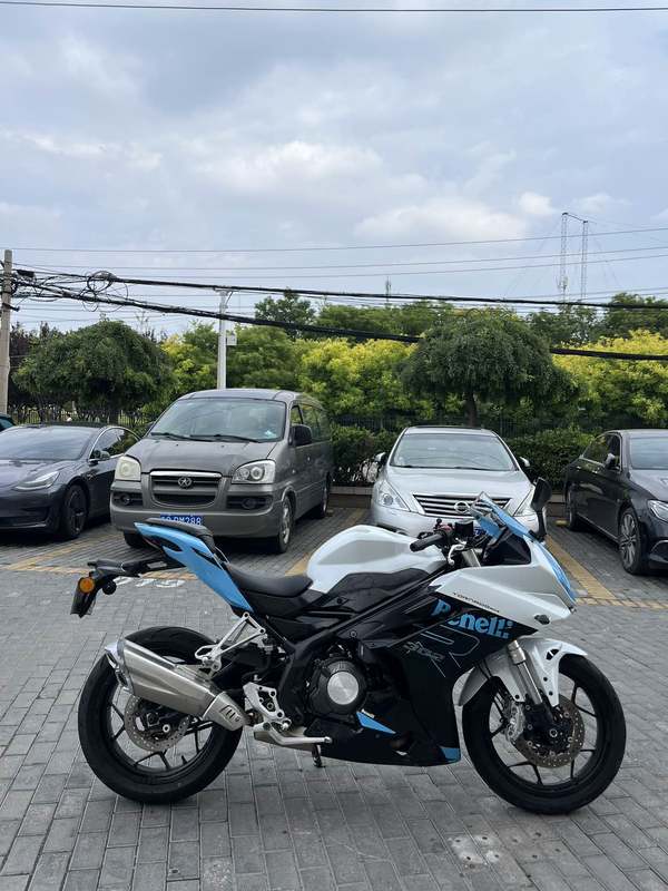 二手贝纳利龙卷风 Tornado 302R