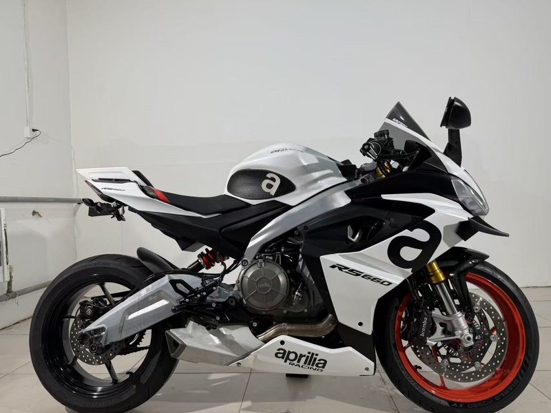 二手阿普利亚RS 660 