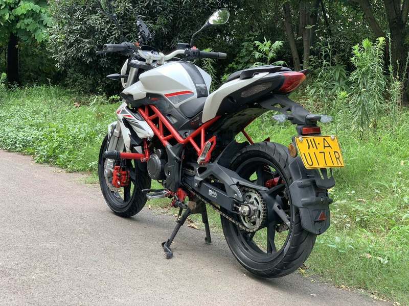二手贝纳利红宝龙 TNT150i