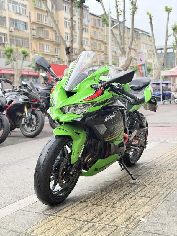 二手川崎ZX-4R