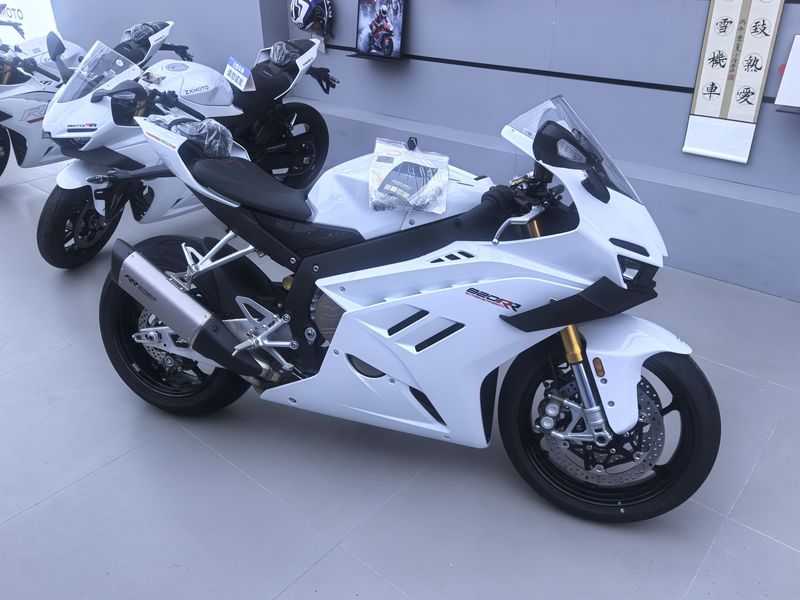 二手张雪机车820RR