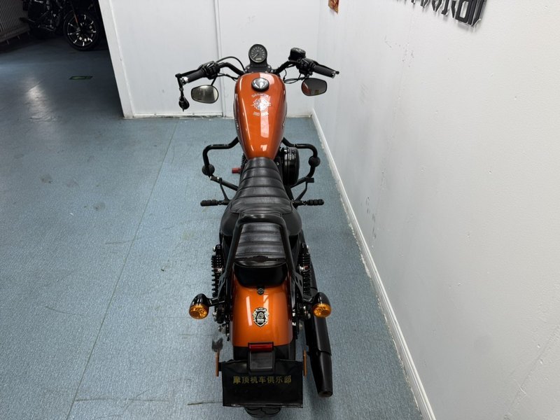 二手哈雷戴维森Iron883 硬汉