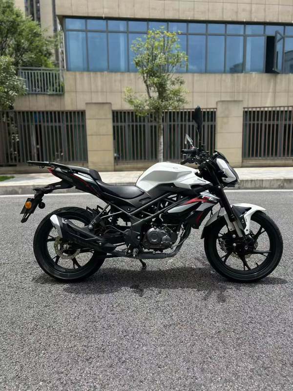 二手贝纳利红宝龙 TNT150i