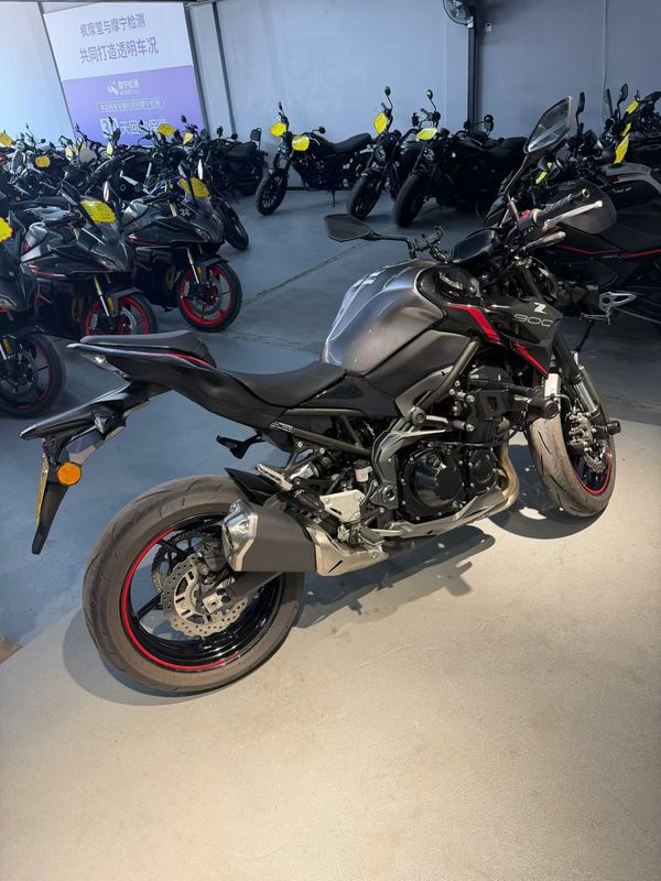 二手川崎Z900