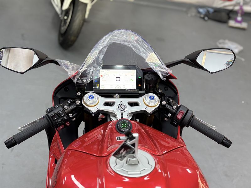 二手张雪机车820RR
