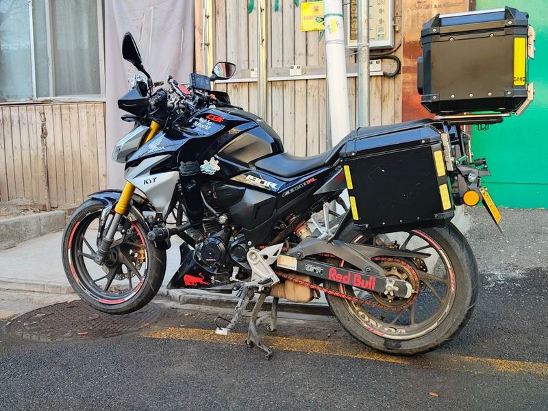 二手五羊本田CB190R 暴锋眼