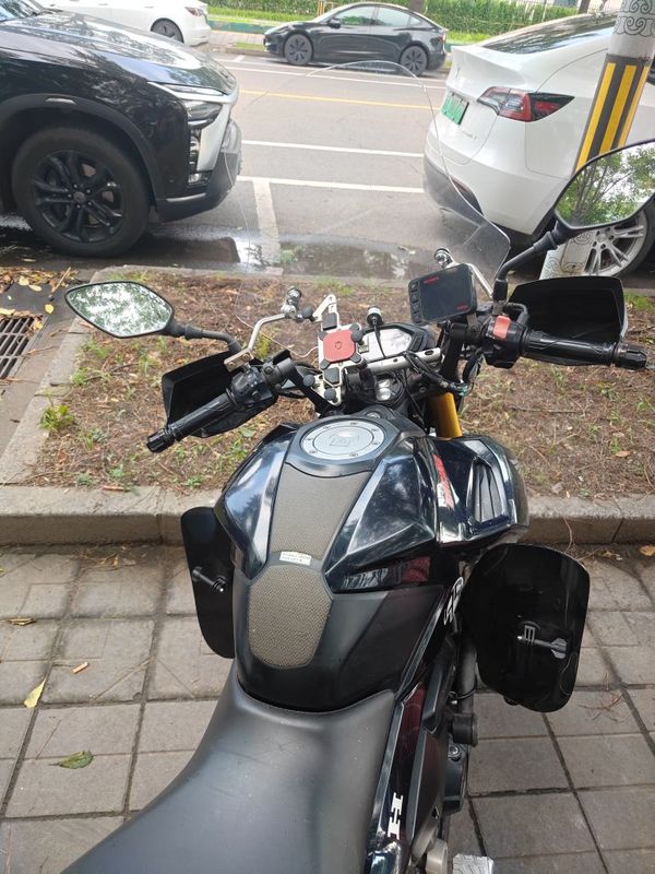 二手五羊本田CB190R 暴锋眼