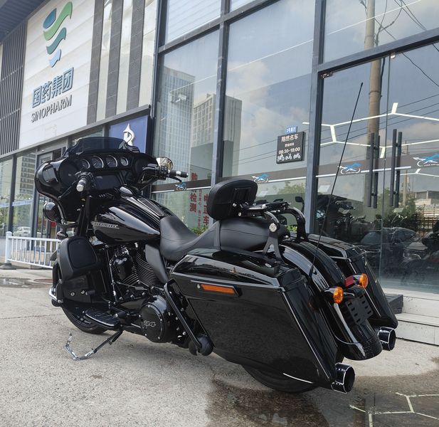 二手哈雷戴维森大道滑翔 Street Glide