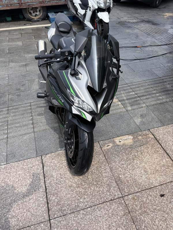 二手川崎ZX-4R