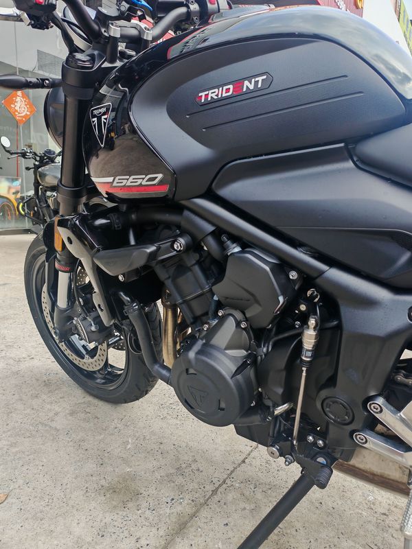 二手凯旋Trident 660