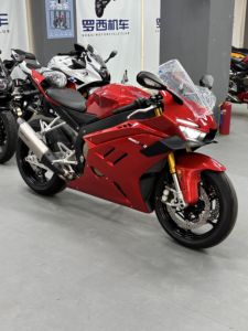 二手张雪机车820RR