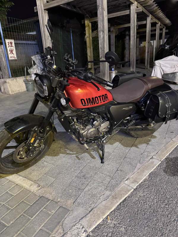 二手QJMOTOR闪250