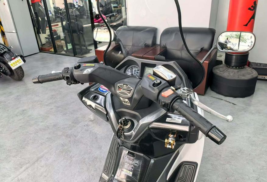 二手光阳Xciting 300i