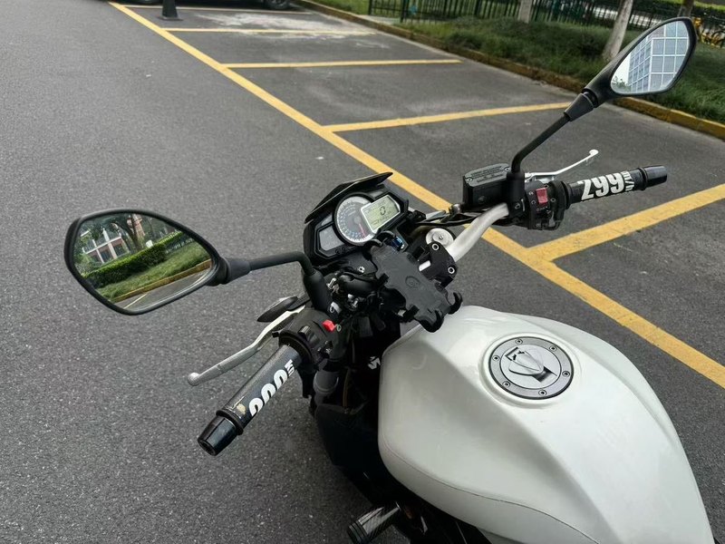 二手贝纳利蓝宝龙 BN302S