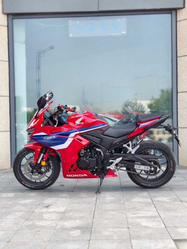 二手本田CBR400R