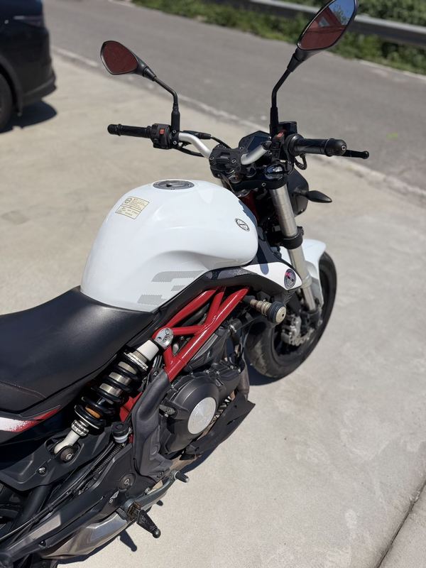 二手贝纳利蓝宝龙 BN302S