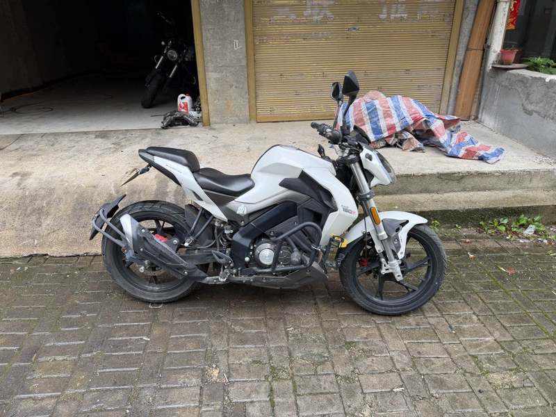 二手贝纳利小迅龙 BN150S