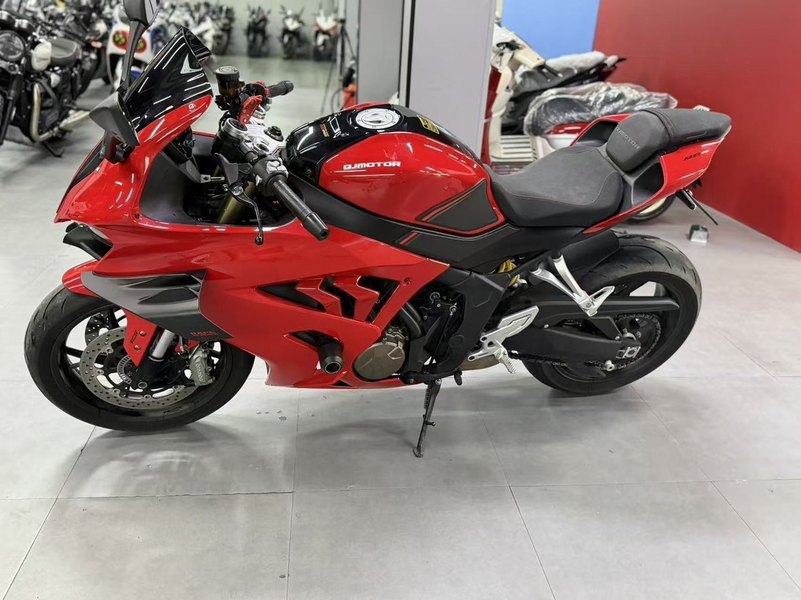 二手QJMOTOR赛800