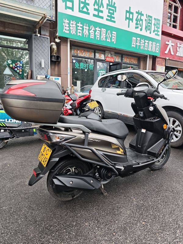 二手济南铃木优驿 UE125T