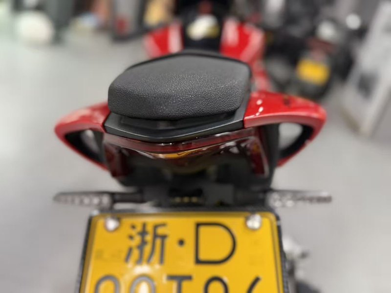 二手QJMOTOR赛800
