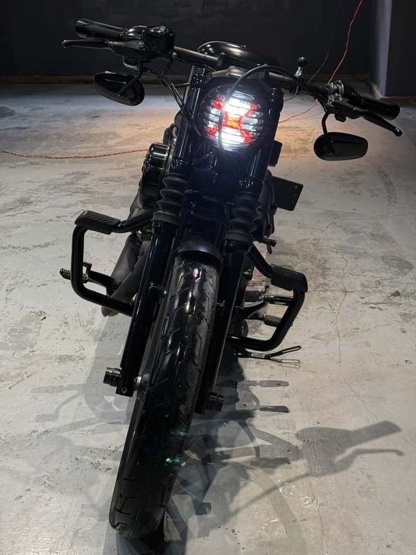 二手哈雷戴维森Iron883 硬汉