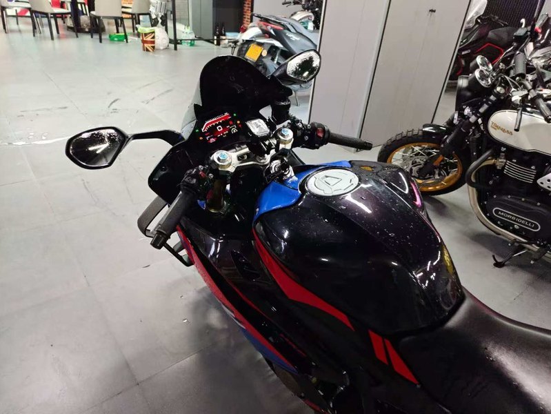 二手张雪机车500RR