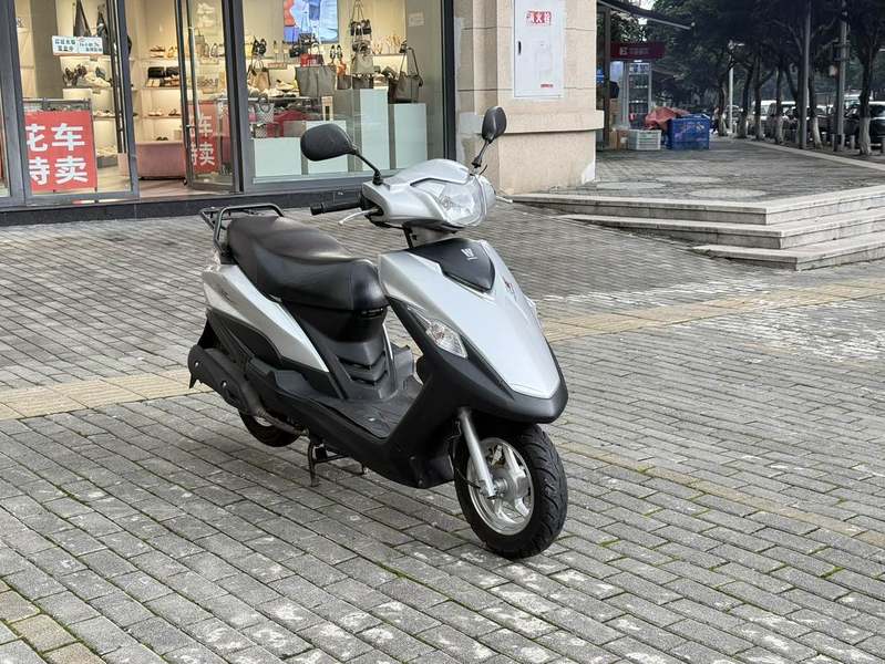 二手豪爵VF100
