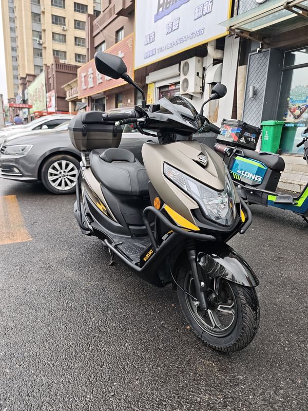 二手济南铃木优驿 UE125T