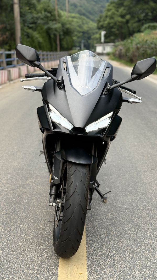 二手本田CBR400R