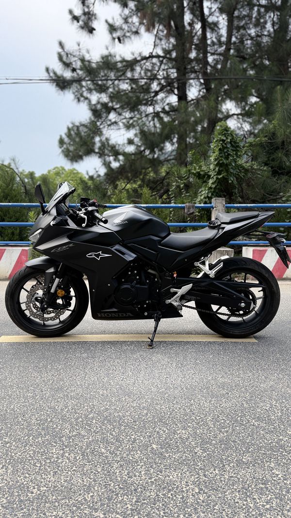 二手本田CBR400R