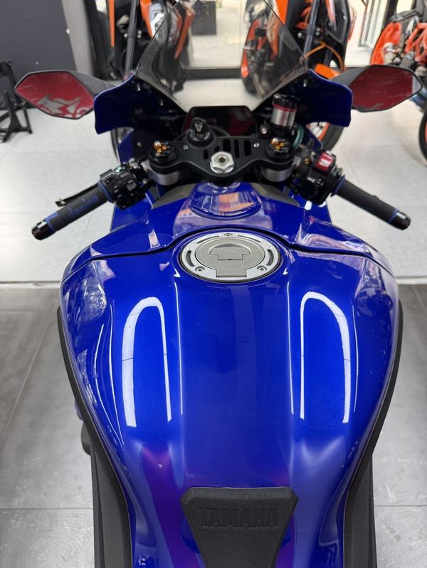 二手雅马哈YZF-R1