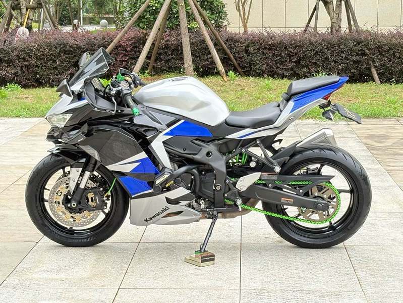 二手川崎ZX-4R