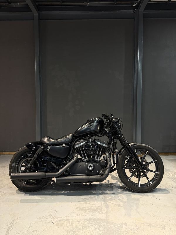 二手哈雷戴维森Iron883 硬汉