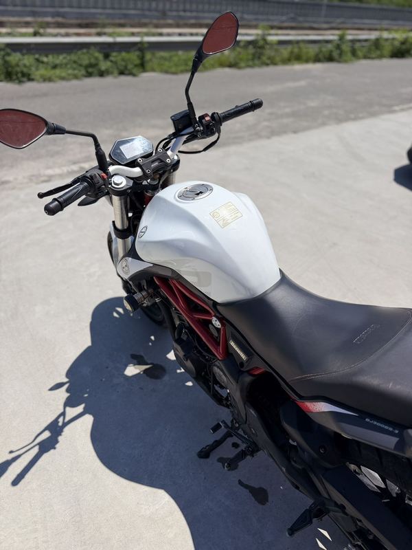 二手贝纳利蓝宝龙 BN302S