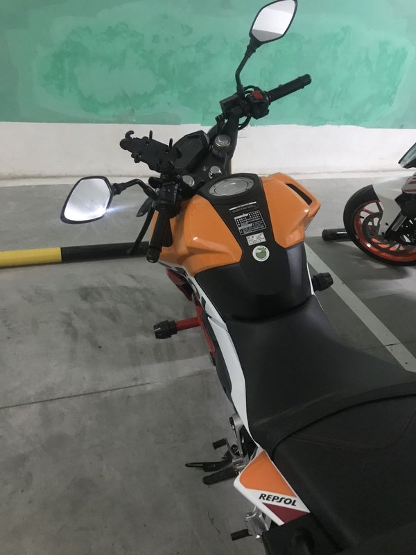 二手五羊本田CB190R 暴锋眼