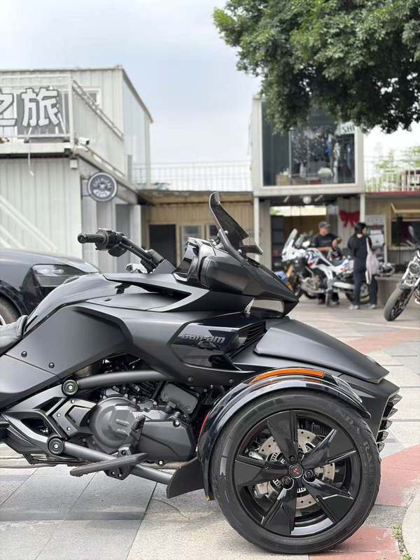 二手庞巴迪Spyder F3 